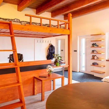Apartman Na Okraji Mesta S Vlastnim Parkovanim Ceska Lipa Exterior photo