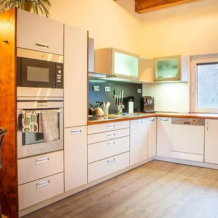 Apartman Na Okraji Mesta S Vlastnim Parkovanim Ceska Lipa Exterior photo