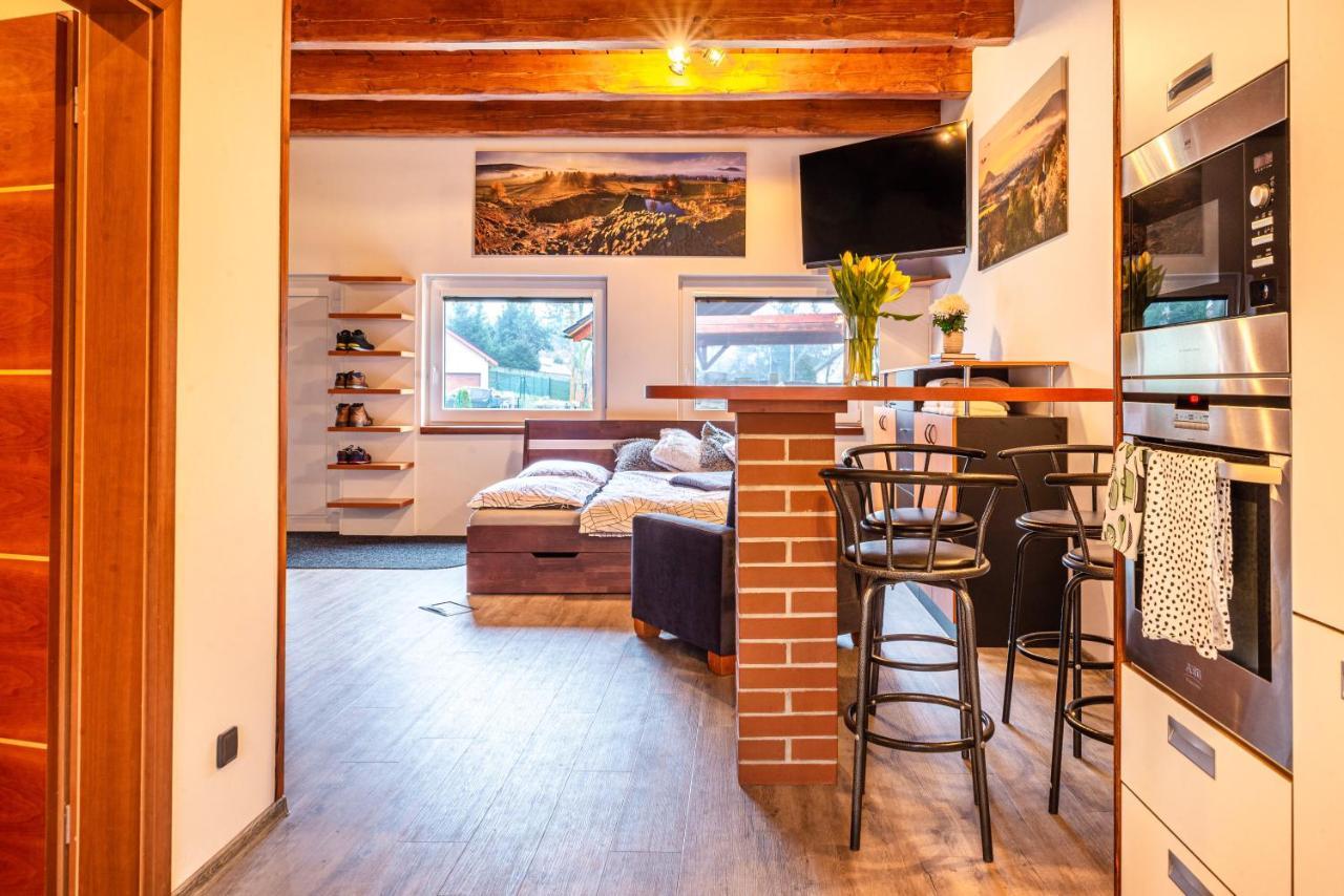 Na Okraji Mesta S Vlastnim Parkovanim Apartment