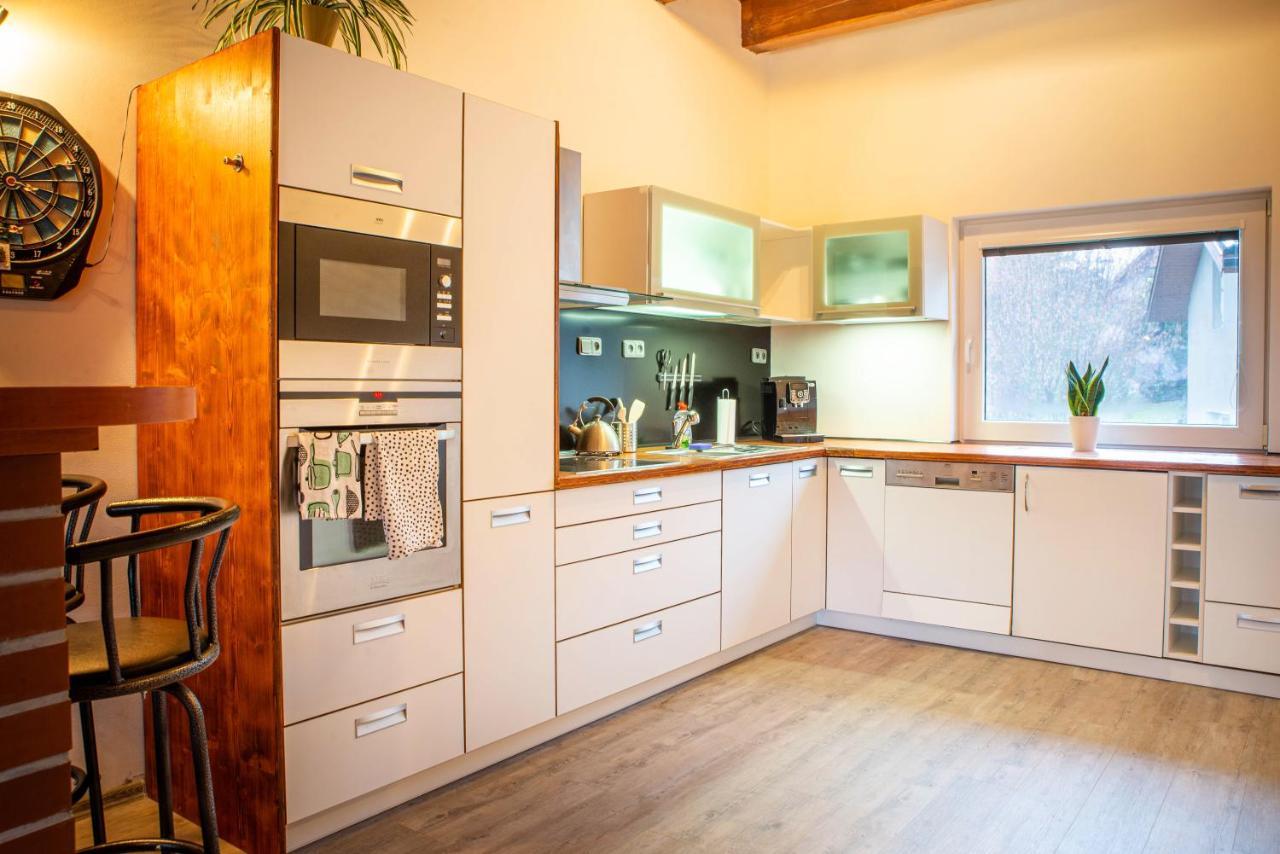 Apartment Na Okraji Mesta S Vlastnim Parkovanim *
